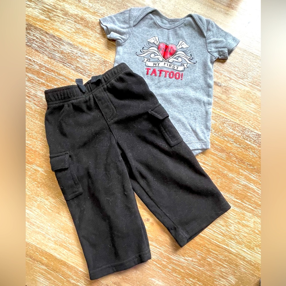 Garanimals sweats and shirt set Mom tattoo Size 18 months